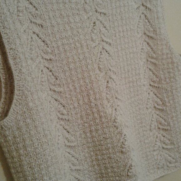 Baby alpaca hand knit vest - Picture 5 of 7